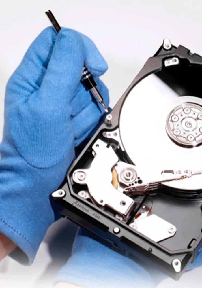 https://www.ceciliabrava.net.pe/images/tic/st_reparacion_case.webp
